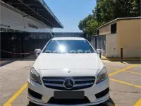 Usado Mercedes A180 AMG 109 CV (80 kW) 2013 Blanco Utilitario