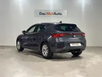 Usado Seat Leon Style 116 CV (85 kW) 2025 Gris Berlina