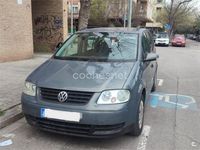 Usado VW Touran Conceptline 100 CV (73 kW) 2005 Gris / plata Monovolumen