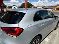 Usado Mercedes A250 218 CV (160 kW) 2021 Gris / plata Berlina