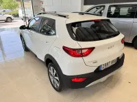 Usado Kia Stonic 100 CV (73 kW) 2024 Blanco SUV
