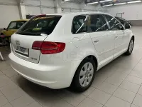 Usado Audi A3 Attraction 105 CV (77 kW) 2011 Gris / plata Utilitario
