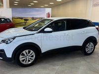 Usado Peugeot 3008 Active 130 CV (95 kW) 2018 Blanco SUV