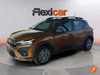 Usado Dacia Sandero Essentiel 91 CV (66 kW) 2023 Naranja Berlina