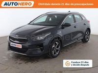 Usado Kia XCeed 120 CV (88 kW) 2019 Gris SUV