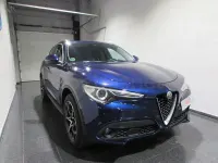 Usado Alfa Romeo Stelvio Executive 190 CV (139 kW) 2019 Azul SUV