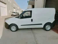 Usado Opel Combo 95 CV (69 kW) 2018 Blanco Monovolumen
