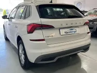 Usado Skoda Kamiq 110 CV (80 kW) 2021 Blanco SUV