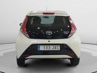 Usado Toyota Aygo X-play 69 CV (50 kW) 2017 Utilitario