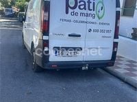 Usado Renault Trafic 110 CV (80 kW) 2022 Blanco Monovolumen
