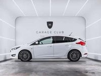 Usado Ford Focus ST-Line 125 CV (91 kW) 2016 Blanco Utilitario