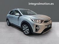 Usado Kia Stonic 100 CV (73 kW) 2024 Gris SUV