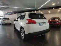 Usado Peugeot 2008 Active 82 CV (60 kW) 2013 Blanco SUV
