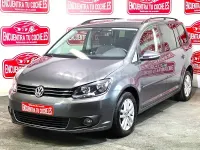 Usado VW Touran Advance 140 CV (102 kW) 2014 Gris / plata Monovolumen