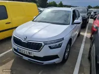Usado Skoda Kamiq 95 CV (69 kW) 2022 Blanco SUV