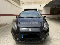 Usado Fiat Punto Lounge 69 CV (50 kW) 2014 Negro Utilitario