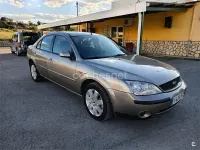 Usado Ford Mondeo Ghia 130 CV (95 kW) 2002 Beige Berlina