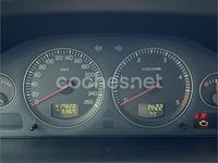 Usado Volvo V70 130 CV (95 kW) 2004 Azul Familiar