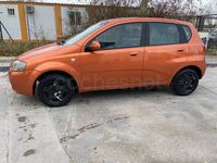 Usado Chevrolet Kalos SX 94 CV (69 kW) 2005 Naranja Berlina