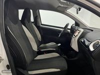 Usado Peugeot 108 Collection 82 CV (60 kW) 2017 Blanco Berlina