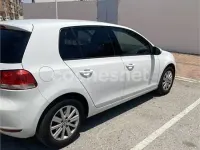 Usado VW Golf VII Advance 105 CV (77 kW) 2012 Blanco Berlina