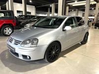 Usado VW Golf IV Highline 140 CV (102 kW) 2004 Gris Utilitario