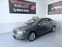 Usado VW Passat Edition 140 CV (102 kW) 2013 Gris / plata Berlina