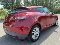 Usado Renault Mégane Bose Edition 130 CV (95 kW) 2015 Granate Coupe