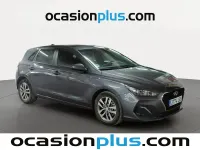 Usado Hyundai i30 120 CV (88 kW) 2019 Gris Utilitario
