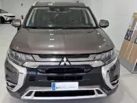 Usado Mitsubishi Outlander 224 CV (164 kW) 2020 Marron SUV