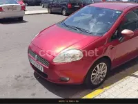 Usado Fiat Grande Punto Dynamic 90 CV (66 kW) 2005 Rojo Utilitario