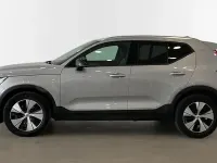 Usado Volvo XC40 Core 163 CV (119 kW) 2025 Gris / plata SUV