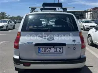 Usado Hyundai Matrix GLS 103 CV (75 kW) 2003 Gris / plata Monovolumen