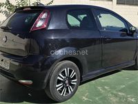 Usado Fiat Punto Young 69 CV (50 kW) 2014 Negro Utilitario