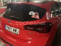 Usado Ford Focus ST 280 CV (205 kW) 2024 Rojo Berlina