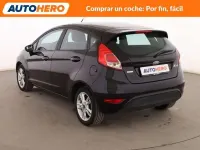 Usado Ford Fiesta Trend 101 CV (74 kW) 2016 Negro Utilitario