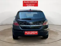 Usado Opel Astra Enjoy 105 CV (77 kW) 2007 Negro Berlina