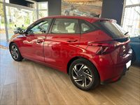Usado Hyundai i20 100 CV (73 kW) 2022 Granate Utilitario