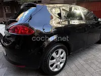 Usado Seat Leon Ecomotive 105 CV (77 kW) 2008 Negro Utilitario