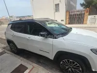 Usado Jeep Compass Altitude 130 CV (95 kW) 2025 Blanco SUV