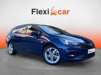 Usado Opel Astra 110 CV (80 kW) 2020 Azul Familiar
