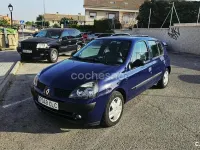 Usado Renault Clio II Expression 60 CV (44 kW) 2003 Azul Berlina