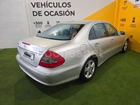 Usado Mercedes E200 Avantgarde 122 CV (89 kW) 2006 Gris / plata Berlina