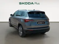 Usado Skoda Karoq Selection 150 CV (110 kW) 2025 Gris SUV