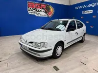 Usado Renault Mégane 90 CV (66 kW) 1997 Blanco Berlina