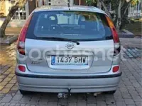 Usado Nissan Almera Tino Comfort 114 CV (83 kW) 2001 Gris / plata Monovolumen