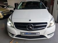 Usado Mercedes B180 AMG line 109 CV (80 kW) 2014 Blanco Monovolumen