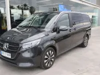 Usado Mercedes V220 163 CV (119 kW) 2025 Gris Monovolumen