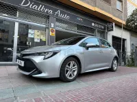 Usado Toyota Corolla Active 122 CV (89 kW) 2022 Gris / plata Berlina
