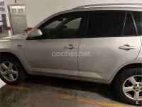 Usado Toyota RAV4 Executive 136 CV (100 kW) 2006 Gris / plata SUV